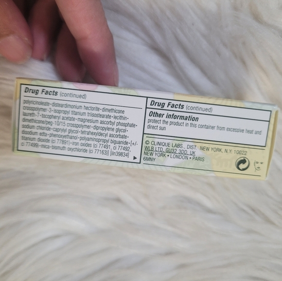 Clinique Even Better Makeup SPF 15 - Picture 3 of 6